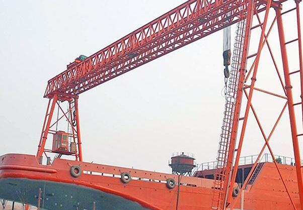 900吨造船门式樱桃视频色版机 900吨造船门式樱桃视频色版机